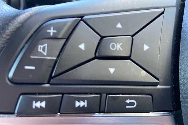 Nissan JUKE 1.6 Hybrid Tekna+ 5dr Auto