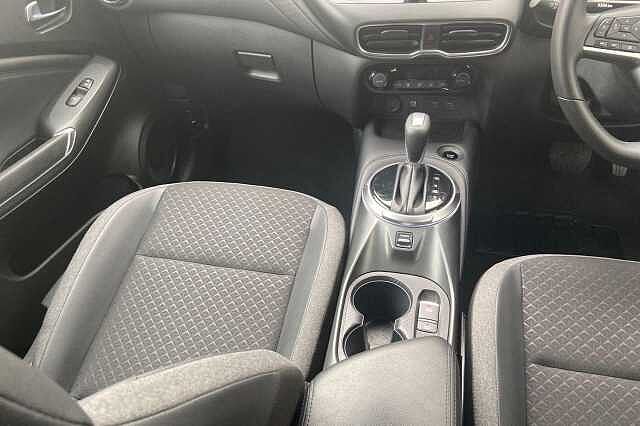 Nissan JUKE 1.6 Hybrid N-Connecta 5dr Auto