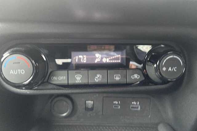 Nissan JUKE 1.6 Hybrid N-Connecta 5dr Auto
