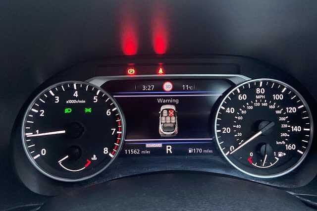 Nissan JUKE 1.0 DiG-T 114 N-Connecta 5dr DCT