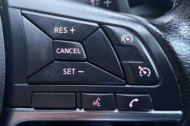 Nissan JUKE 1.0 DiG-T 114 N-Connecta 5dr DCT