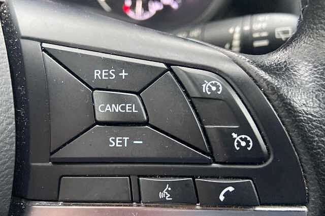 Nissan JUKE 1.0 DiG-T 114 N-Connecta 5dr