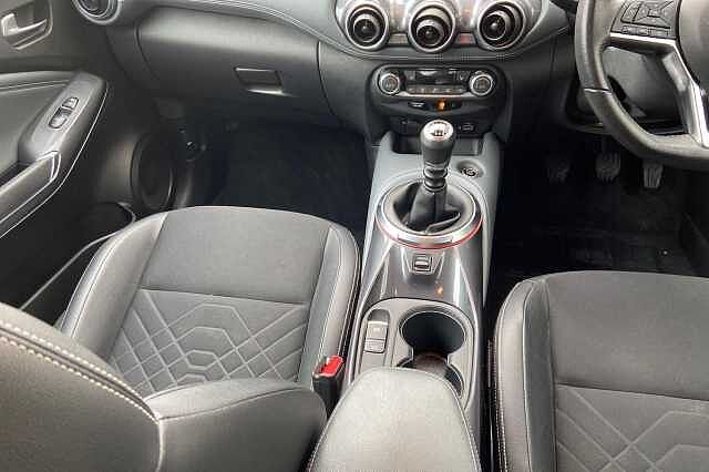 Nissan JUKE 1.0 DiG-T Tekna 5dr