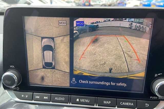 Nissan JUKE 1.0 DiG-T Tekna 5dr