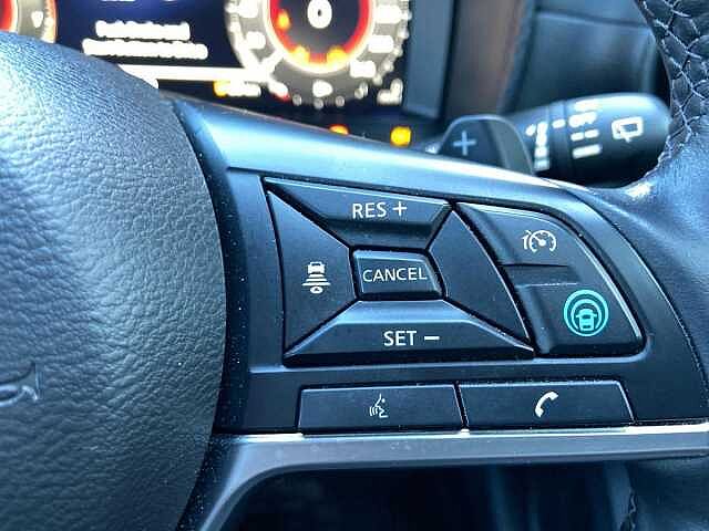 Nissan JUKE 1.0 DiG-T Tekna 5dr DCT