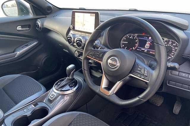 Nissan JUKE 1.0 DiG-T 114 N-Connecta 5dr DCT