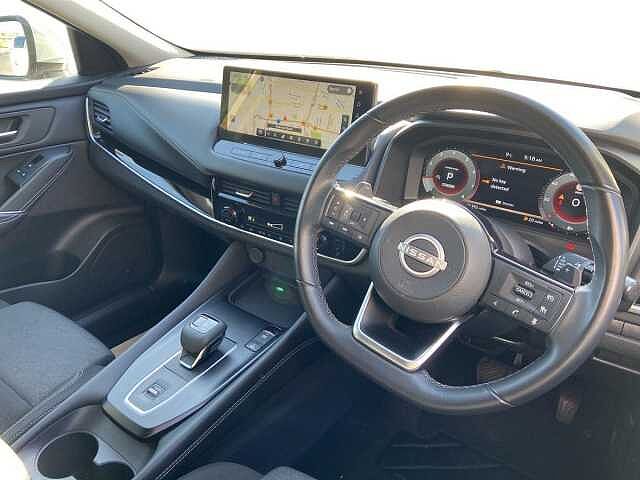 Nissan QASHQAI 1.3 DiG-T MH 158 N-Connecta 5dr Xtronic