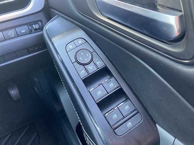 Nissan QASHQAI 1.3 DiG-T MH 158 N-Connecta 5dr Xtronic