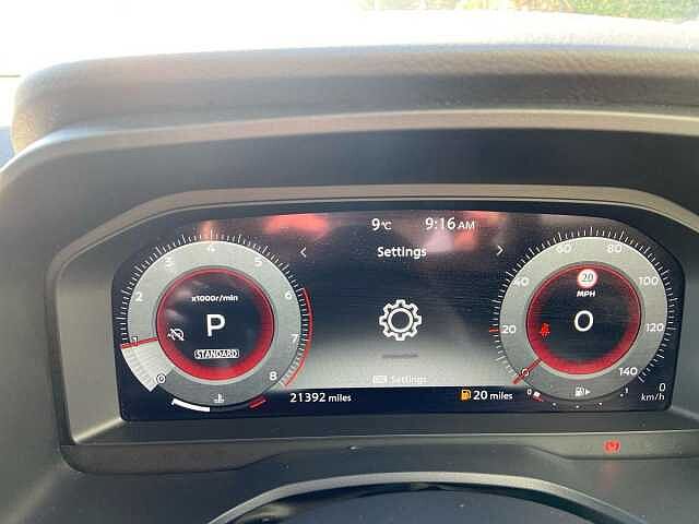 Nissan QASHQAI 1.3 DiG-T MH 158 N-Connecta 5dr Xtronic