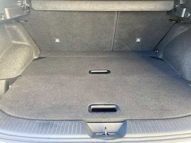 Nissan QASHQAI 1.3 DiG-T MH 158 N-Connecta 5dr Xtronic