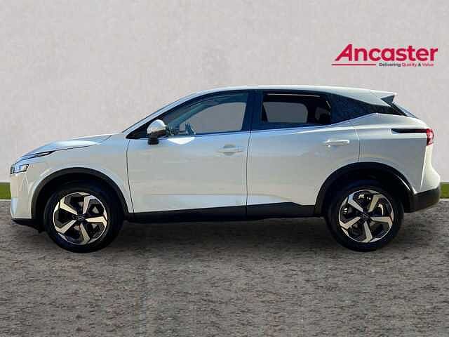 Nissan QASHQAI 1.3 DiG-T MH 158 N-Connecta 5dr Xtronic