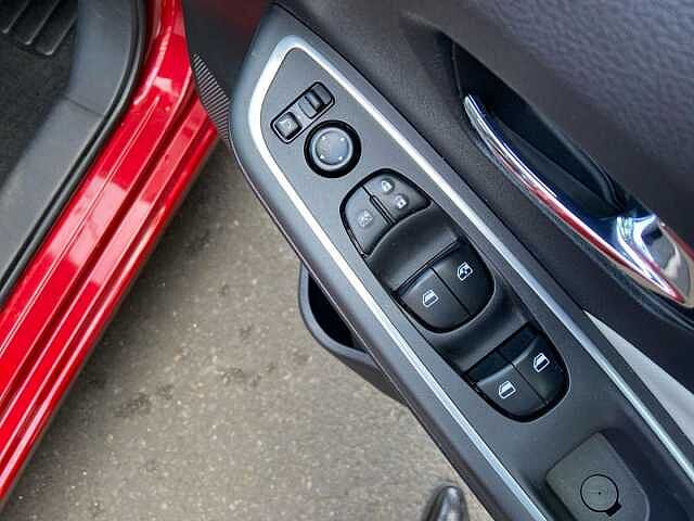 Nissan MICRA 1.0 IG-T 92 Tekna 5dr CVT