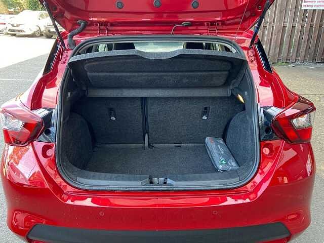 Nissan MICRA 1.0 IG-T 92 Tekna 5dr CVT