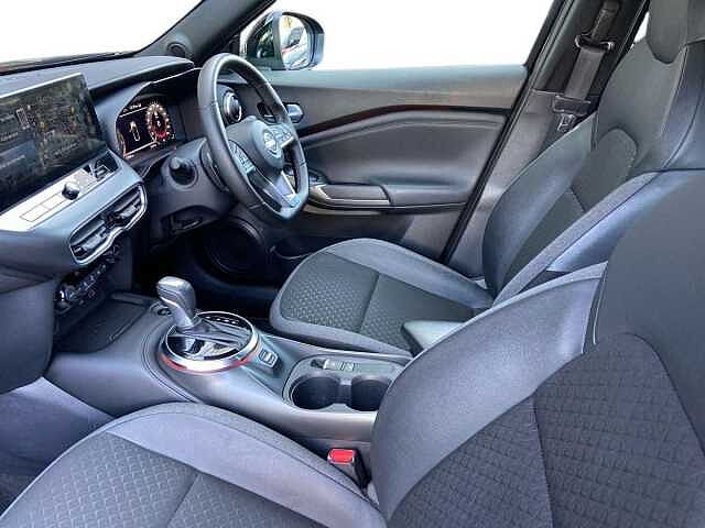 Nissan JUKE 1.0 DiG-T N-Connecta 5dr DCT