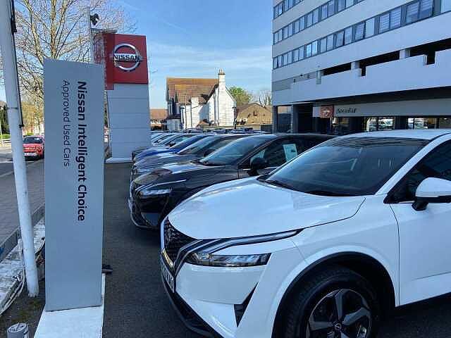 Nissan JUKE 1.0 DiG-T N-Connecta 5dr DCT