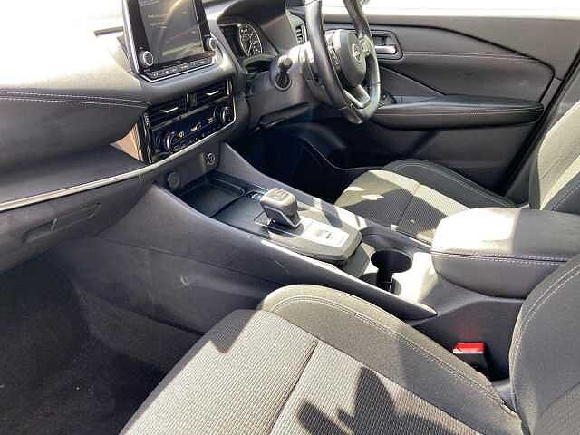 Nissan QASHQAI 1.3 DiG-T MH 158 Acenta Premium 5dr Xtronic