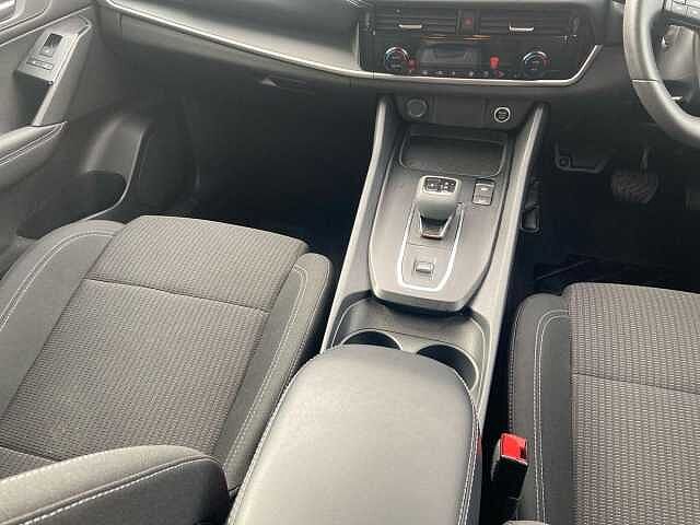 Nissan QASHQAI 1.3 DiG-T MH 158 Acenta Premium 5dr Xtronic